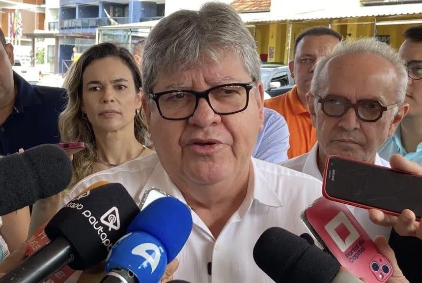 João Azevêdo descarta possibilidade do PSB lançar candidato para governador em 2026