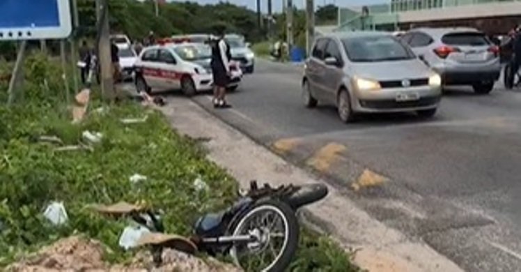 Condutor de motocicleta morre ao colidir veículo com poste no Bessa, em JP