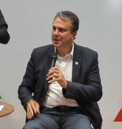 Ministro Camilo Santana garante 100% dos municípios paraibanos com ensino integral até 2024