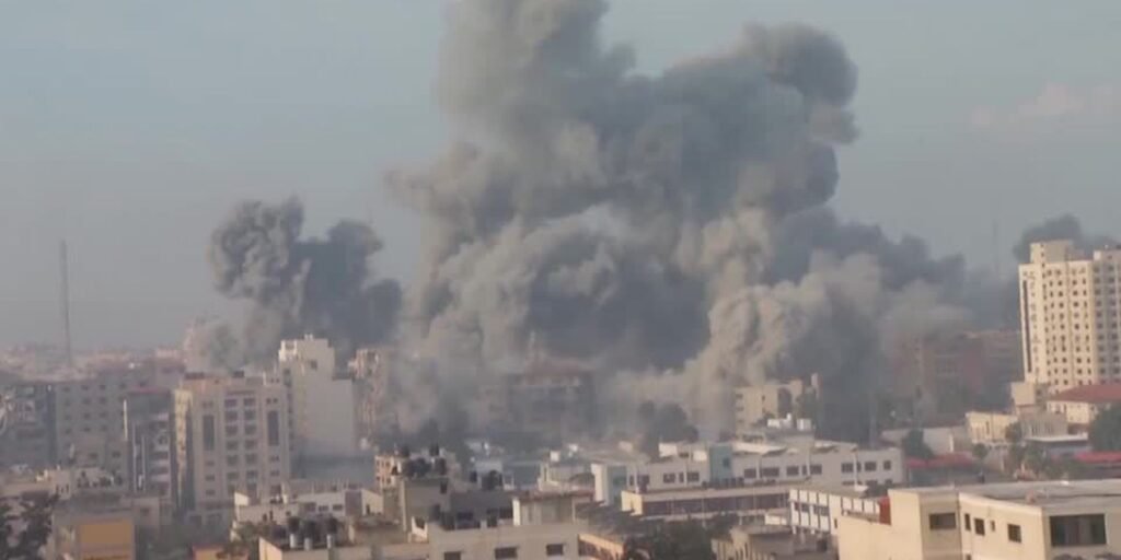 “Há bombardeio para todo lado”, diz palestino-brasileiro em Gaza