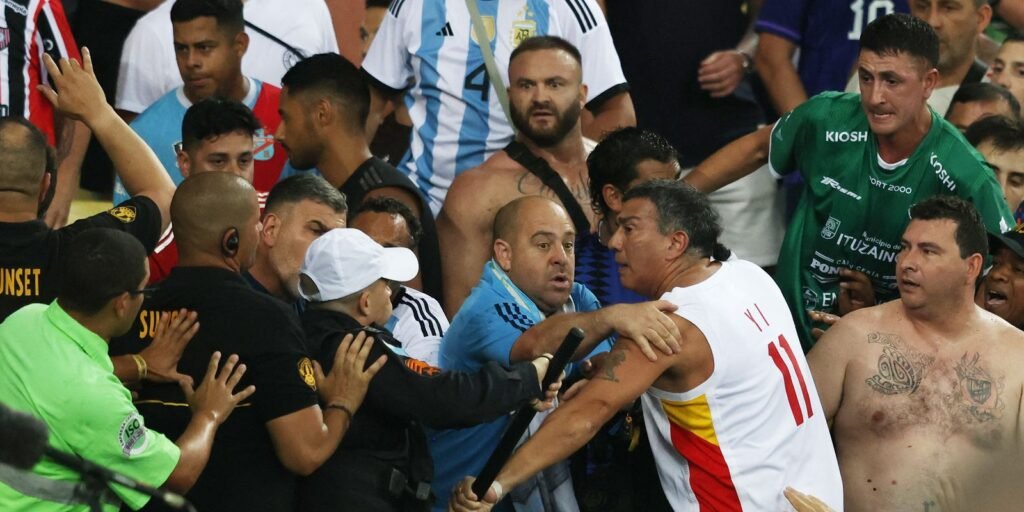 Torcedores entram em confronto antes de Brasil e Argentina