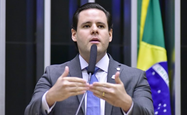 Discussão e votação de propostas. Dep. Rodrigo Valadares (UNIÃO - SE)