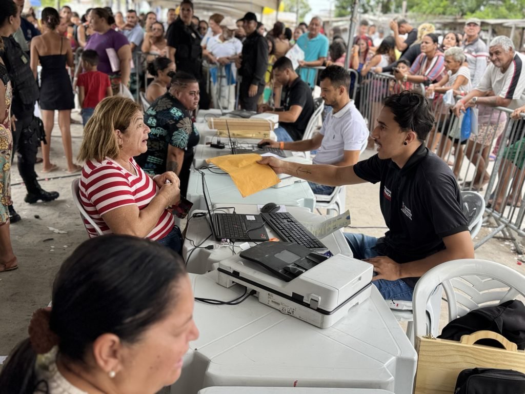 Caravana do Cuidar registra mais de 800 atendimentos no bairro Mangabeira VIII