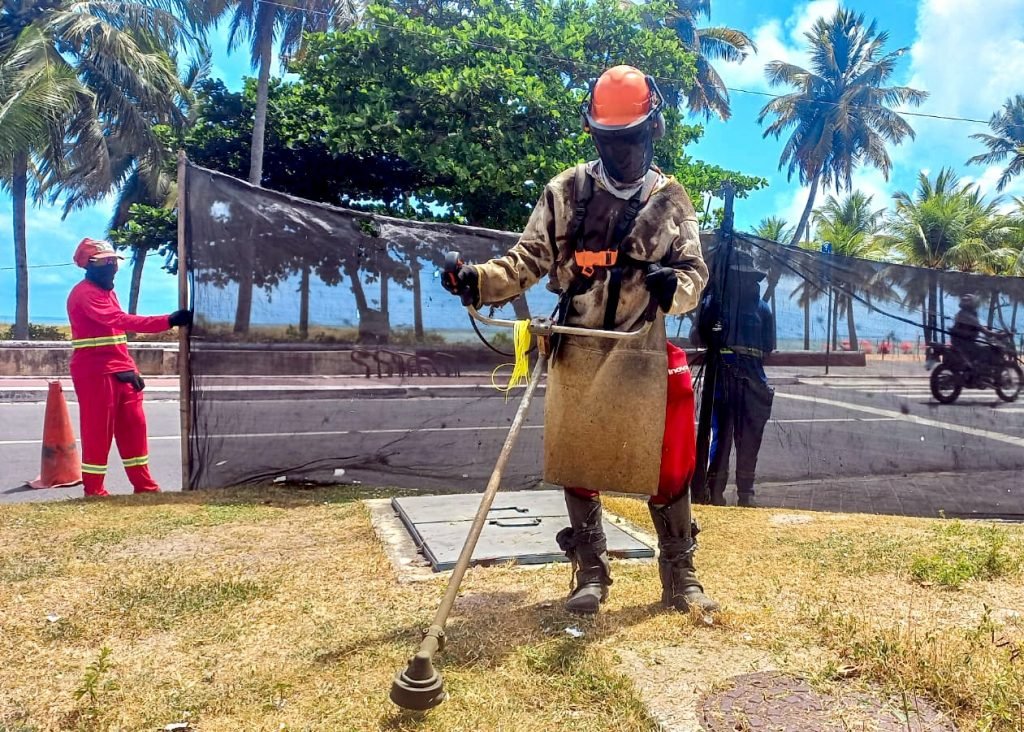 Emlur mantém operação de limpeza e coleta domiciliar regulares por toda cidade