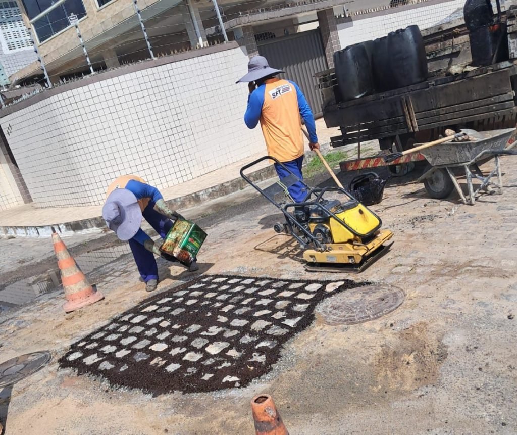 Seinfra conclui a semana com serviços da operação tapa-buraco em mais de 30 bairros de João Pessoa
