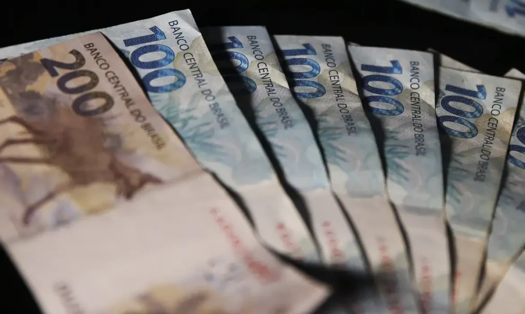 Saiba o que fazer se deixou de receber a segunda parcela do 13º salário