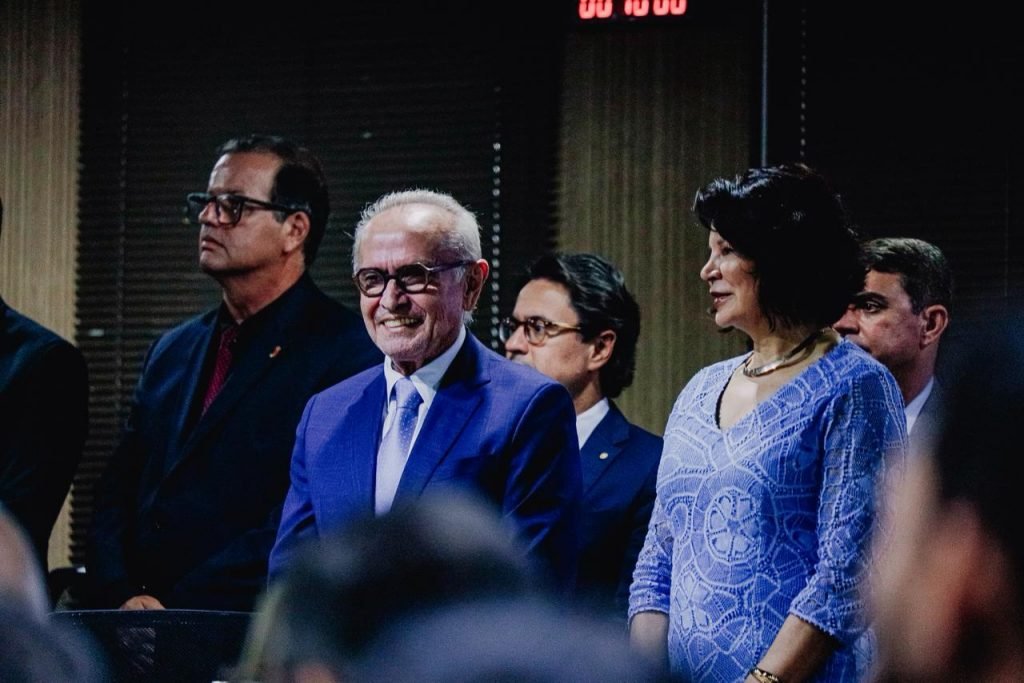 Cícero Lucena destaca papel do TRE-PB na garantia da democracia durante posse da nova Mesa Diretora