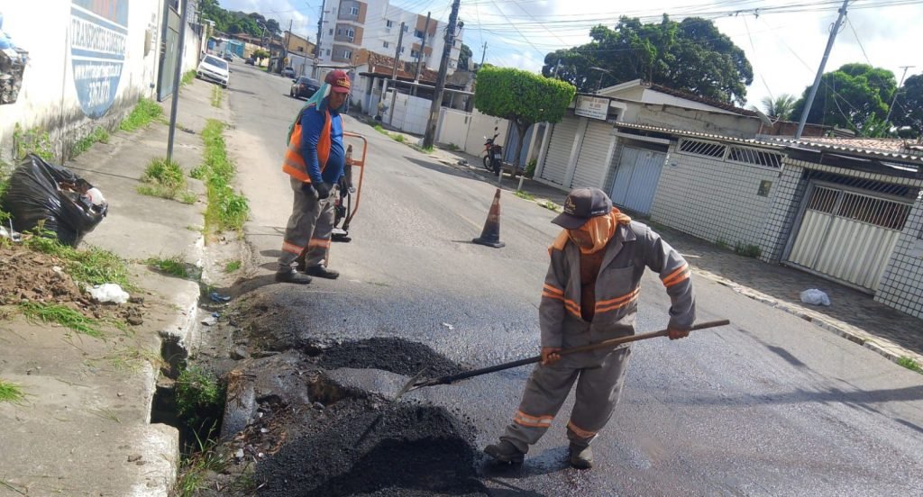 Mais de 30 bairros de João Pessoa serão contemplados com a operação tapa-buraco nesta quarta-feira