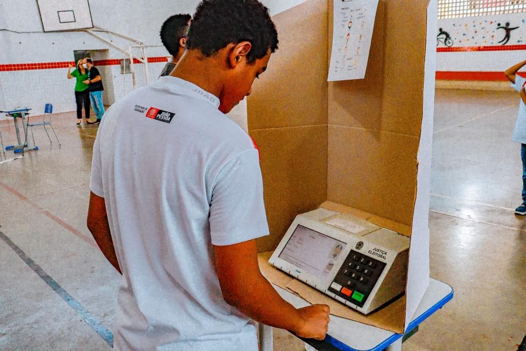 Secretaria de Educação inicia eleições nas unidades de ensino para escolha dos líderes estudantis