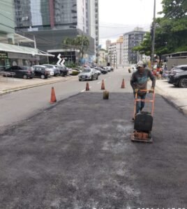 Seinfra conclui a semana com serviços de tapa buraco em de 33 bairros de João Pessoa