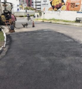 Seinfra segue com o serviço de tapa-buraco e executa trabalho em 18 bairros de João Pessoa