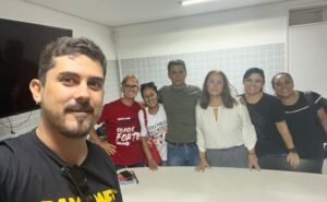 Sintep-PB dialoga com professores da ECI Joaquina Sampaio sobre condições de trabalho e ambiente escolar