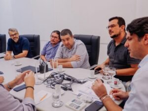 Prefeitura de João Pessoa cria força-tarefa “Limpa Bairro” após reunião com setor de limpeza