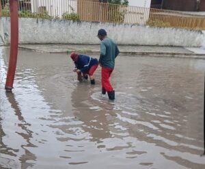 Seinfra intensifica serviços na rede de drenagem para evitar alagamentos em ruas e avenidas