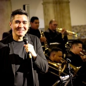 Túlio Melo e Big Band Rubacão Jazz apresentam clássicos de Elvis Presley e outros boleros