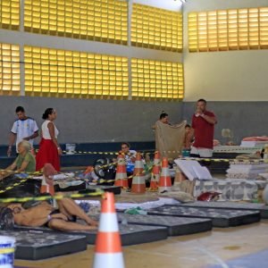 Defesa Civil realoca cinco famílias para abrigamento temporário e alerta para dois novos avisos do Inmet
