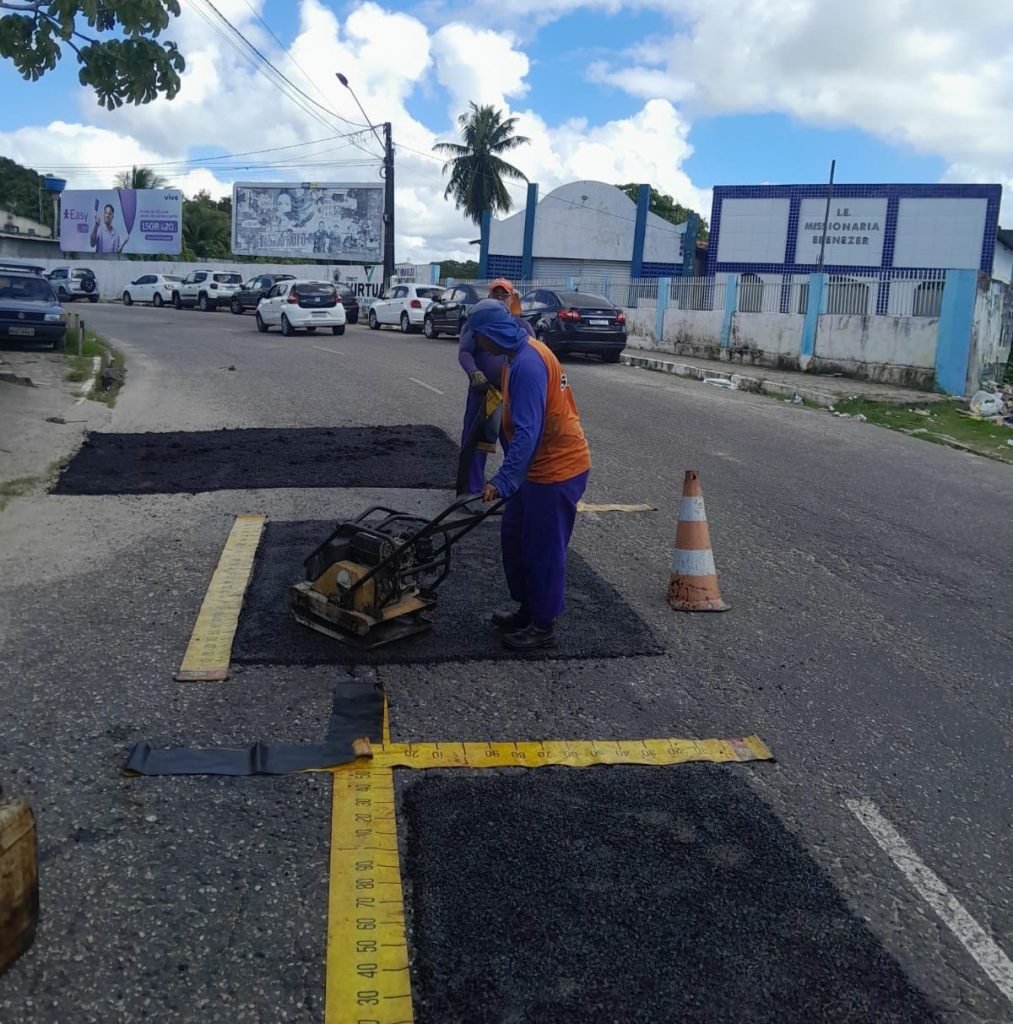 Secretaria de Infraestrutura realiza serviços de manutenção em 24 bairros de João Pessoa