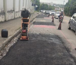 Operação tapa-buraco é realizada em 27 bairros da Capital nesta quarta-feira