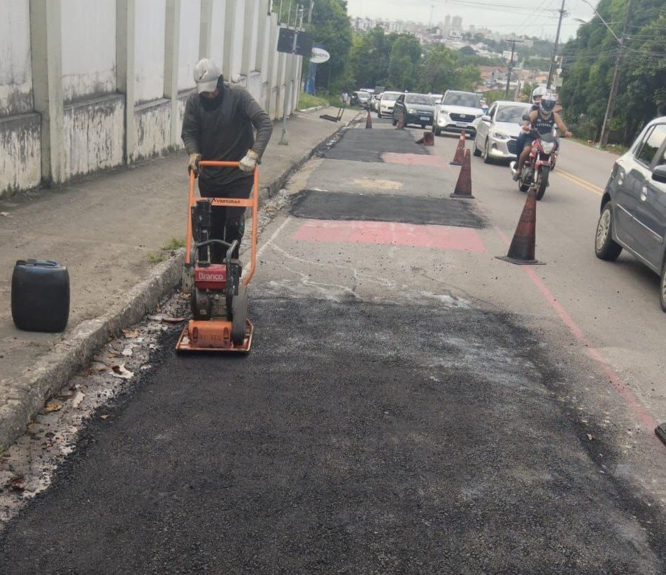 Operação tapa-buraco é realizada em 27 bairros da Capital nesta quarta-feira