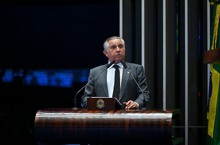 Izalci Lucas cobra responsabilização de envolvidos após investigações de CPIs
