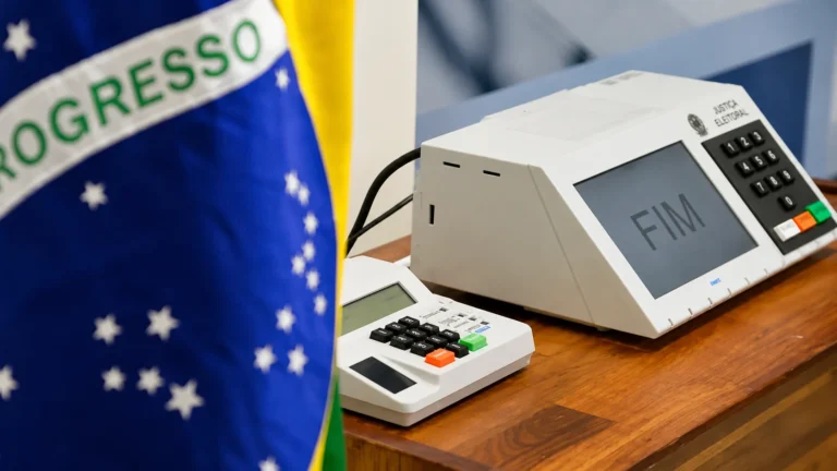 Conheça a história do brasileiro que se elegeu sem sequer votar em si mesmo