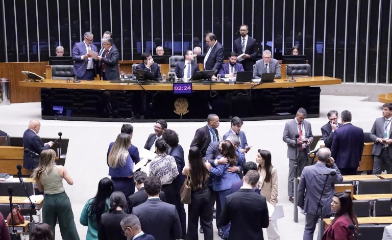 Câmara poderá votar proposta de acompanhamento em tempo real dos estoques de
remédios no SUS