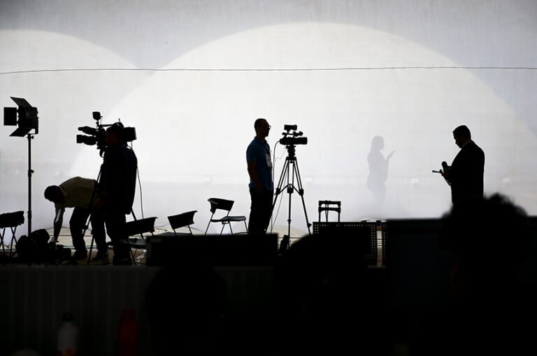 Lives entram nas regras de campanha das Eleições 2026
