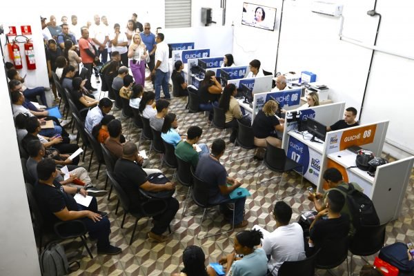 Sine-JP oferece 855 vagas de emprego com oportunidades para telemarketing, comércio e construção civil