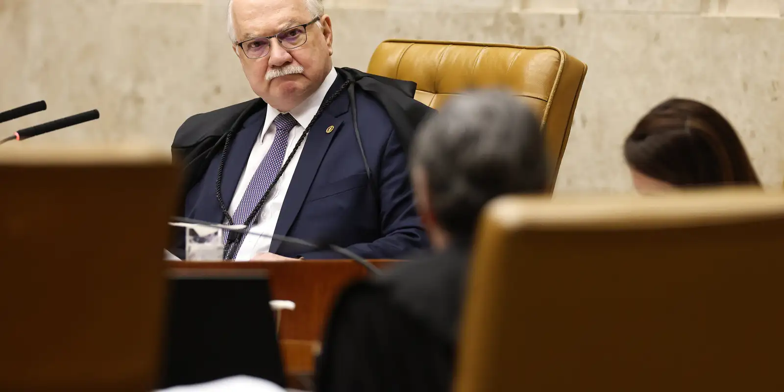 Crise no STF: Fachin Cancela Sessão Plenária em Meio a Escalada de Tensões Entre Ministros