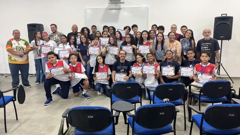 Alunos da Rede Municipal de Ensino conquistam mais de 80 medalhas em Olimpíadas de astronomia e foguetes