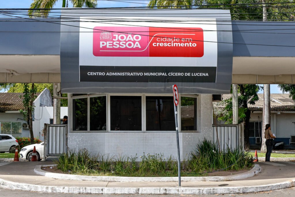 Prazo para empresas excluídas do Simples Nacional formalizarem pedido de retorno encerra nesta quarta-feira