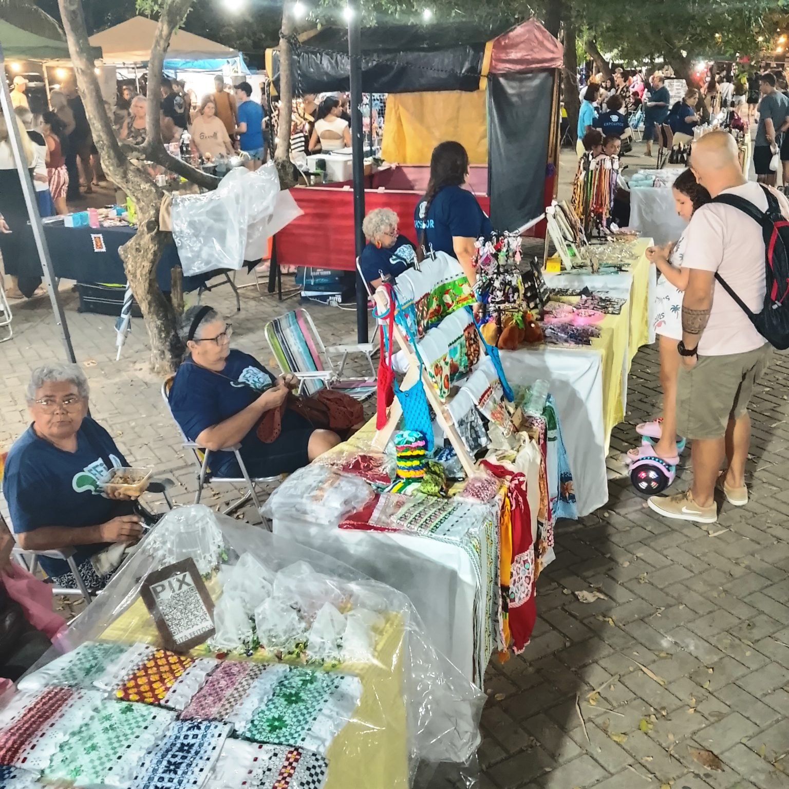 Primeira edição da Feira Móvel no Parque das Três Ruas é sucesso de público, vendas e organização
