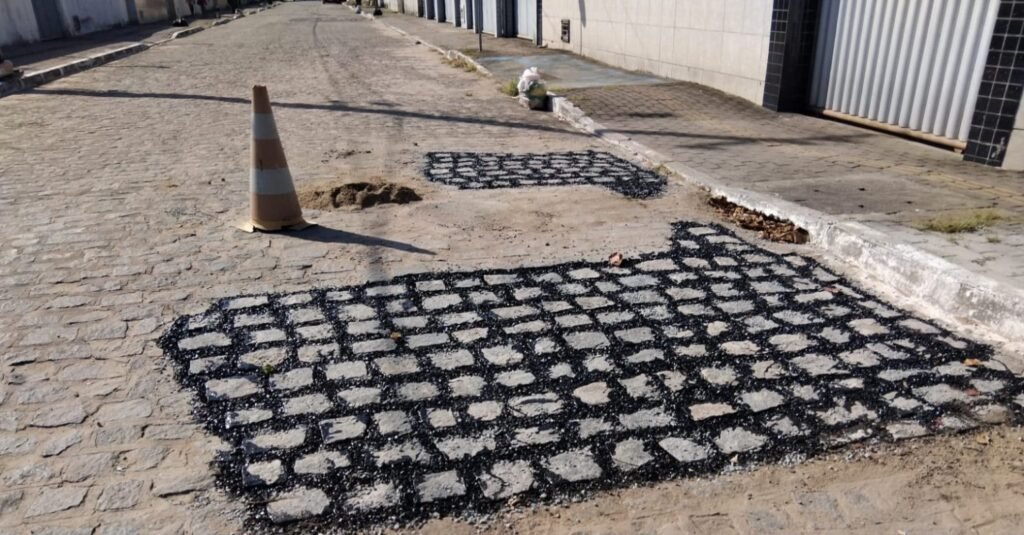 Seinfra realiza serviços da operação tapa-buraco em mais de 40 bairros da Capital